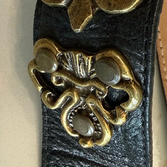 Leatherock - Black/ Brass Leather Belt. - Picture 6 of 9